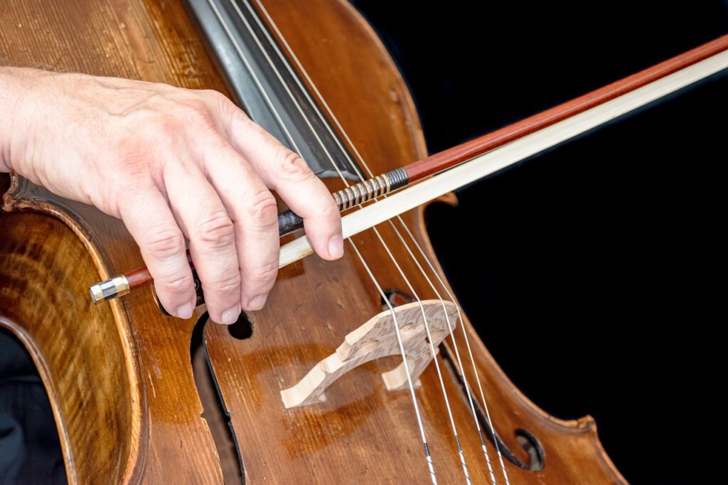 cello, old, instrument-4477670.jpg